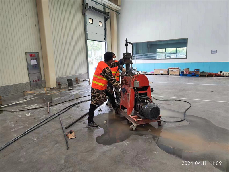 集贤厂房地面下沉塌陷注浆加固施工